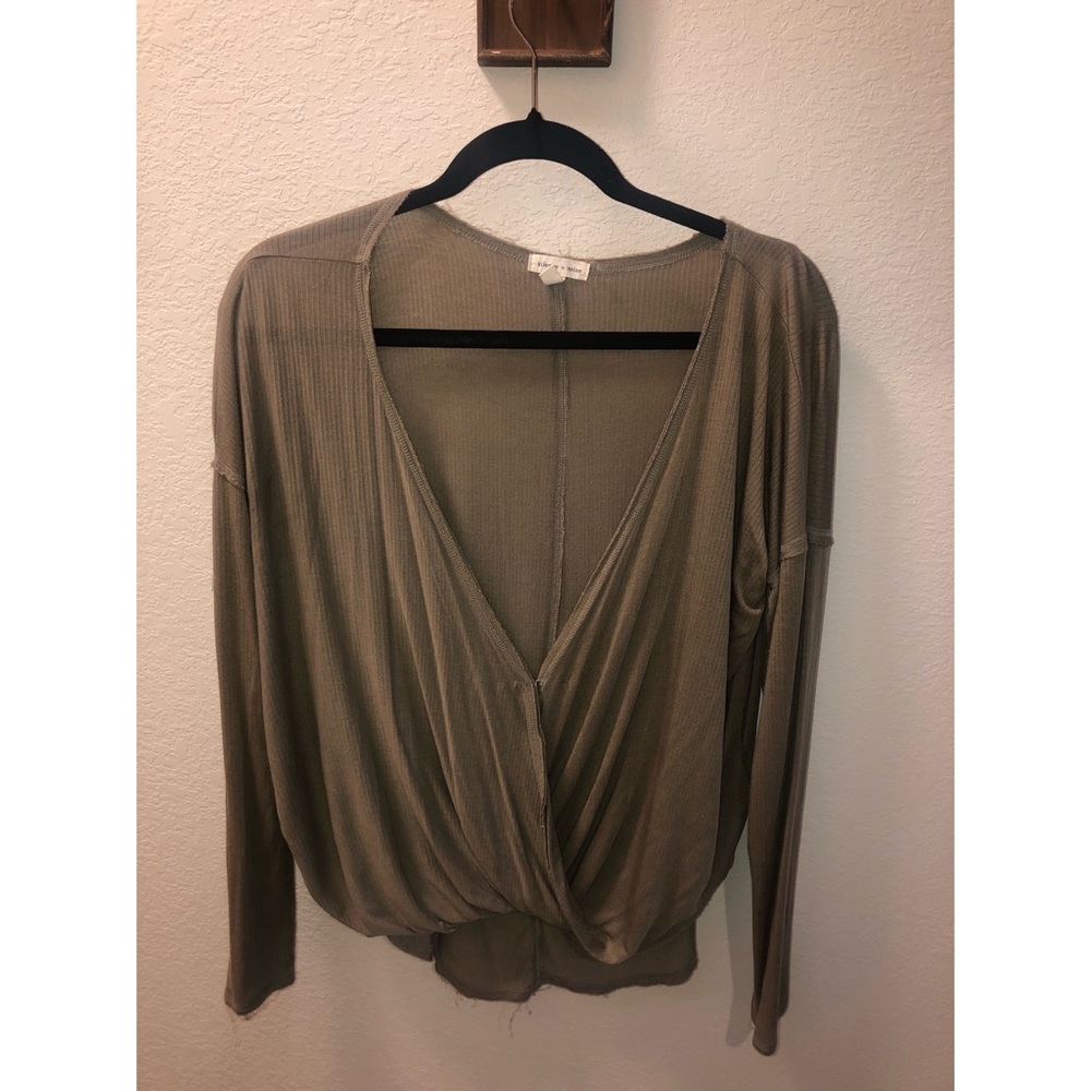 (SOLD) Silence + Noise top